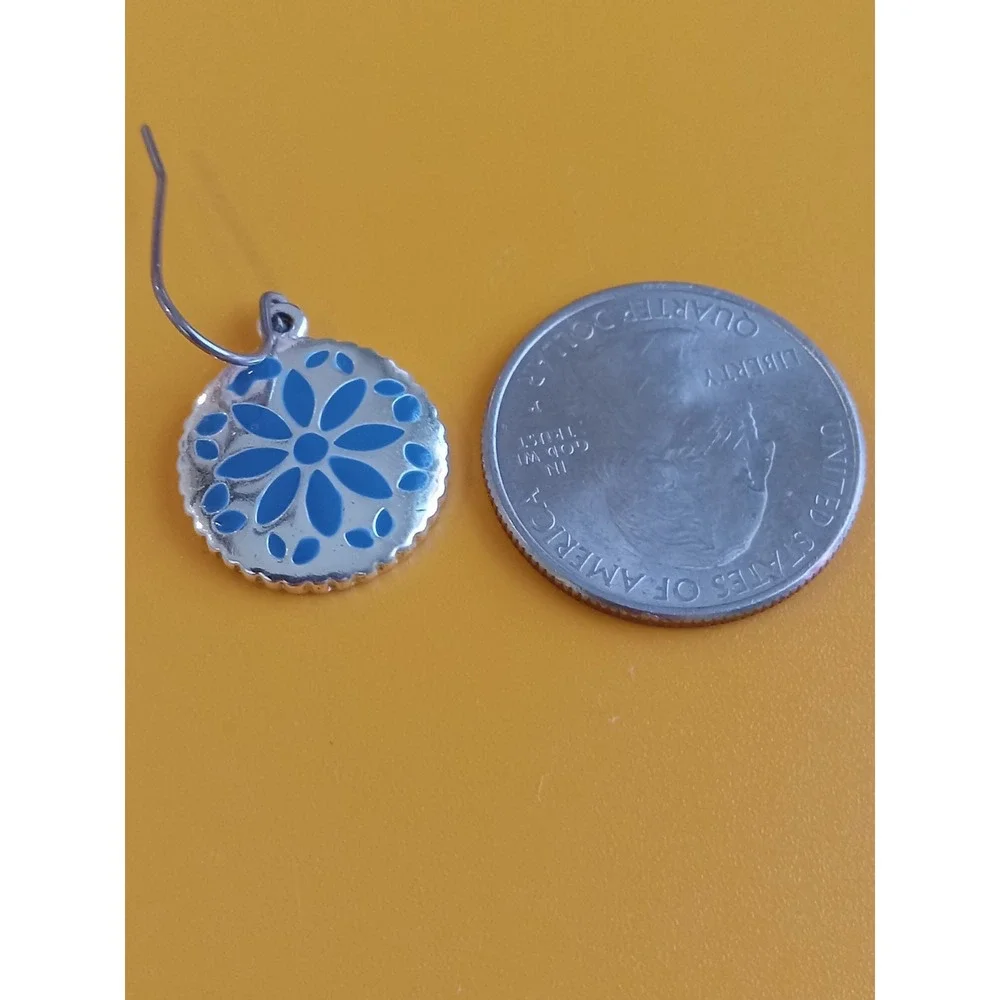 Blue Enamel Flower Silver Tone Round Drop Dangle Earrings Scalloped Floral Boho